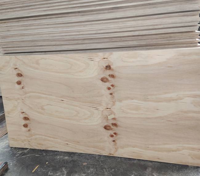 Pine Import Construction Ply